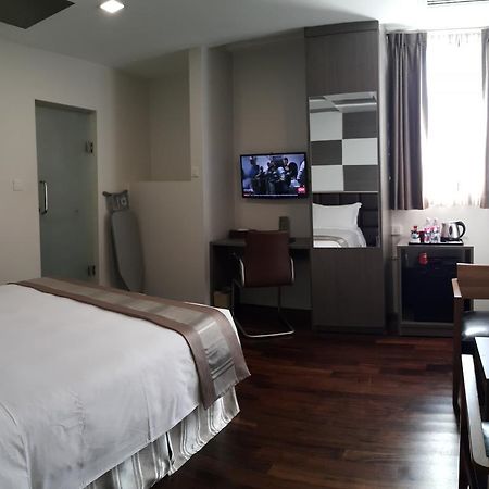 Hotel Parami Γιανγκόν Εξωτερικό φωτογραφία