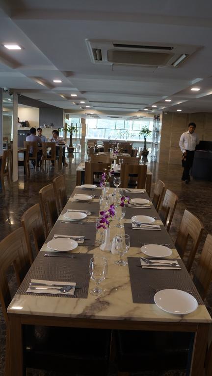 Hotel Parami Γιανγκόν Εξωτερικό φωτογραφία