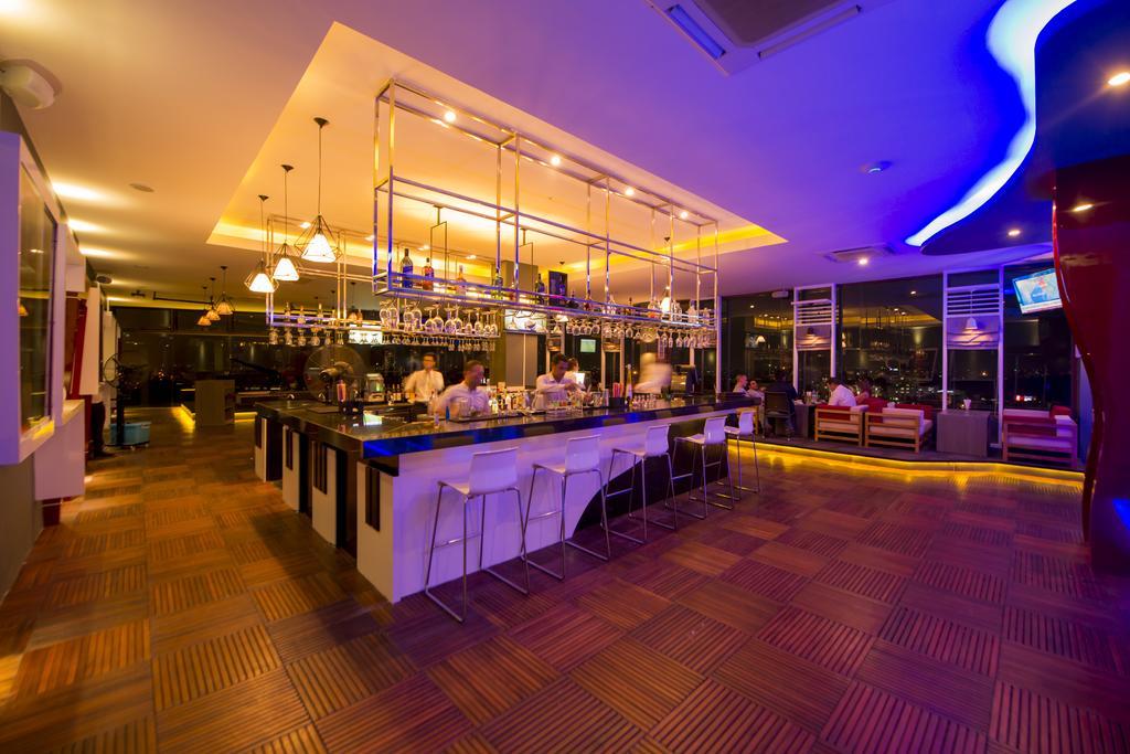 Hotel Parami Γιανγκόν Εξωτερικό φωτογραφία