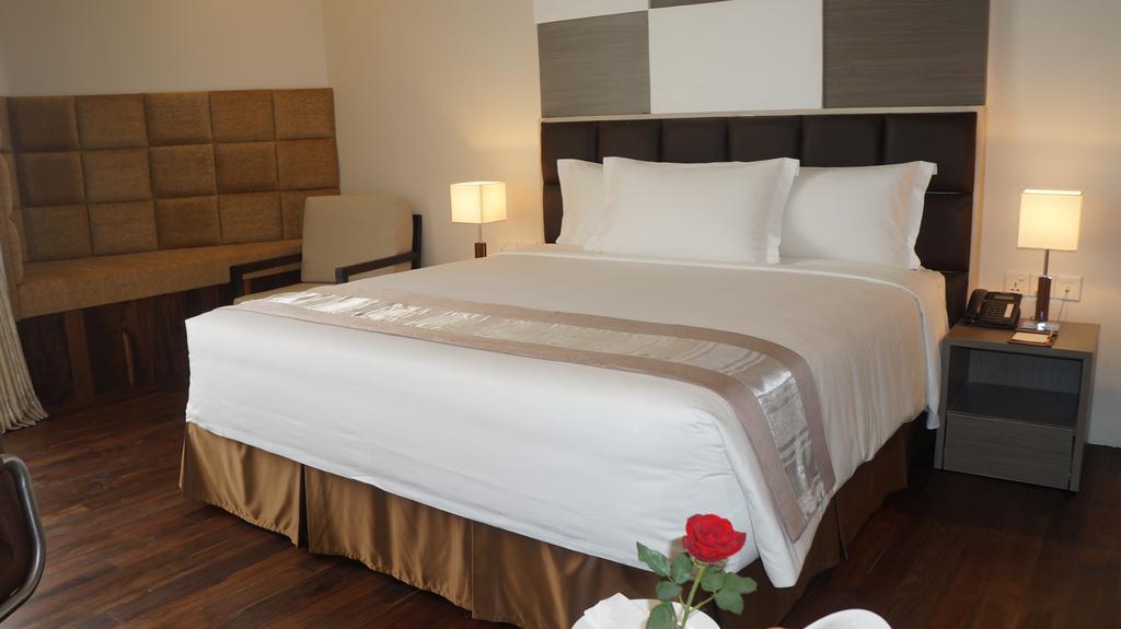 Hotel Parami Γιανγκόν Εξωτερικό φωτογραφία