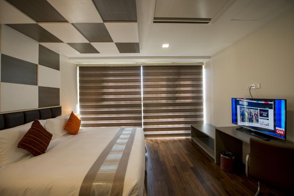 Hotel Parami Γιανγκόν Εξωτερικό φωτογραφία