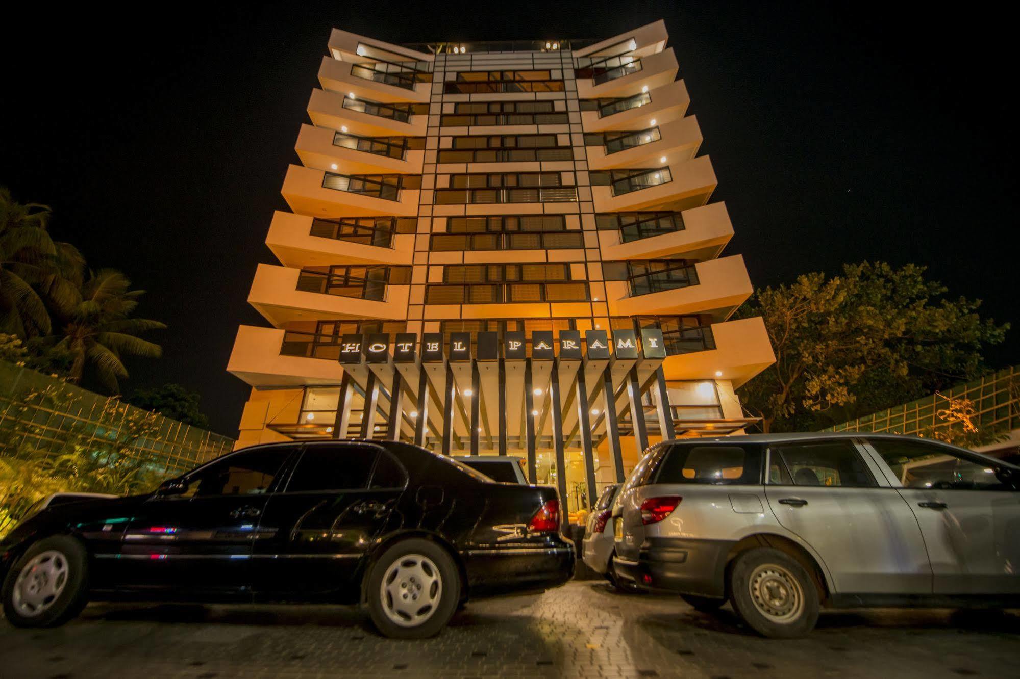 Hotel Parami Γιανγκόν Εξωτερικό φωτογραφία