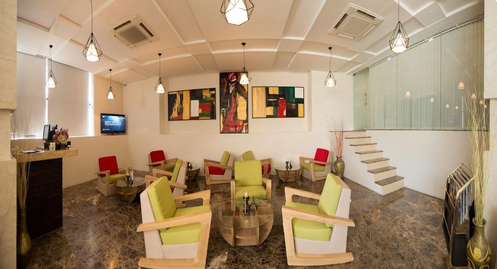 Hotel Parami Γιανγκόν Εξωτερικό φωτογραφία