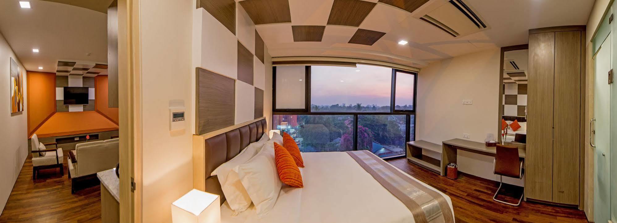 Hotel Parami Γιανγκόν Εξωτερικό φωτογραφία